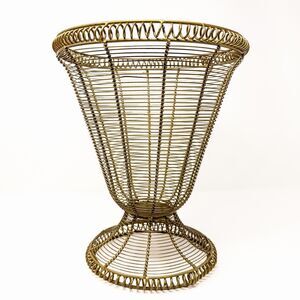 Vintage MCM Gold Wire Pedestal Fruit Basket Atomic Hollywood Regency 12.5”